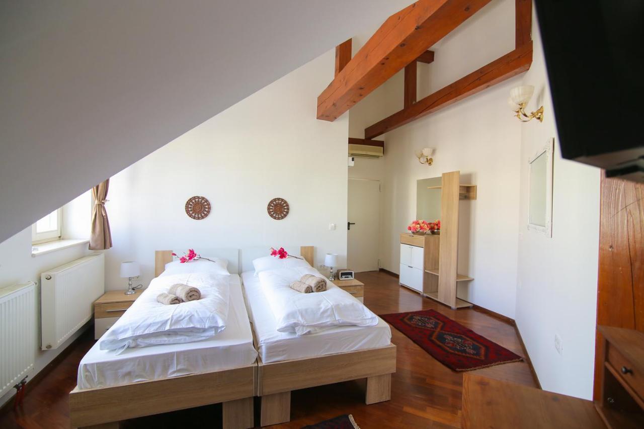 Hotel Vila Katrca Lublana Zewnętrze zdjęcie
